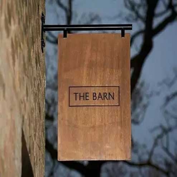 实木料要如何处理才能用于景区标识